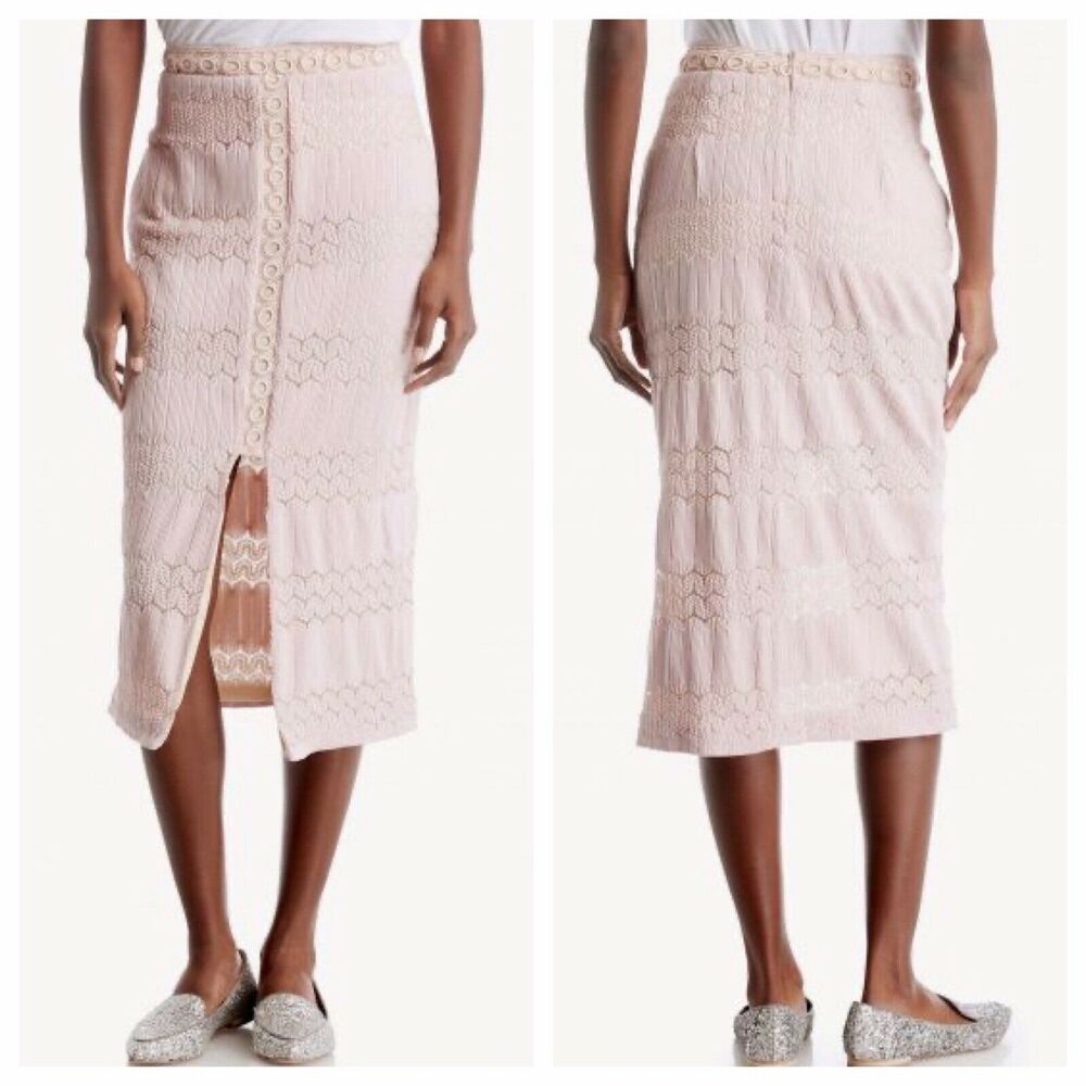 Elliatt Pinnacle Pencil Skirt - Size Small - Pink Embroidered Lace Detail